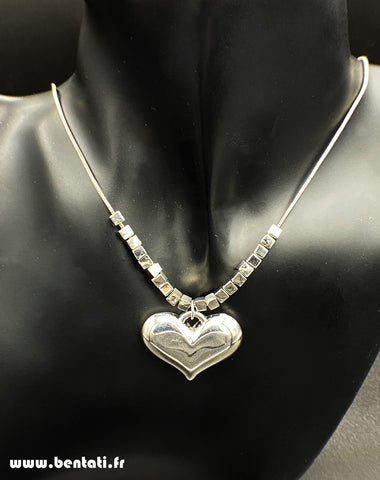 heart pendant necklace