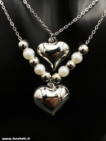 Heart necklace with pearl beads