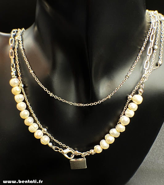 Necklace set of chain and pearls with lock pattern pendants