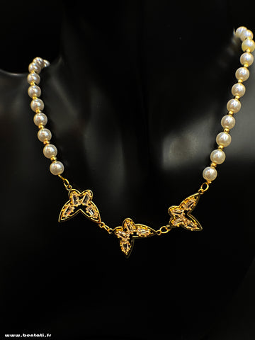 Butterfly model pearl necklace