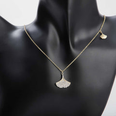 Pendant necklace with zircon stone and golden or silver colour for women's accessories by Bentati Fashion Dubai
