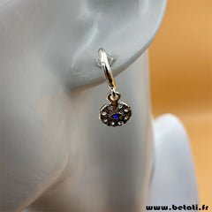 Elegant earring with crystal stone
